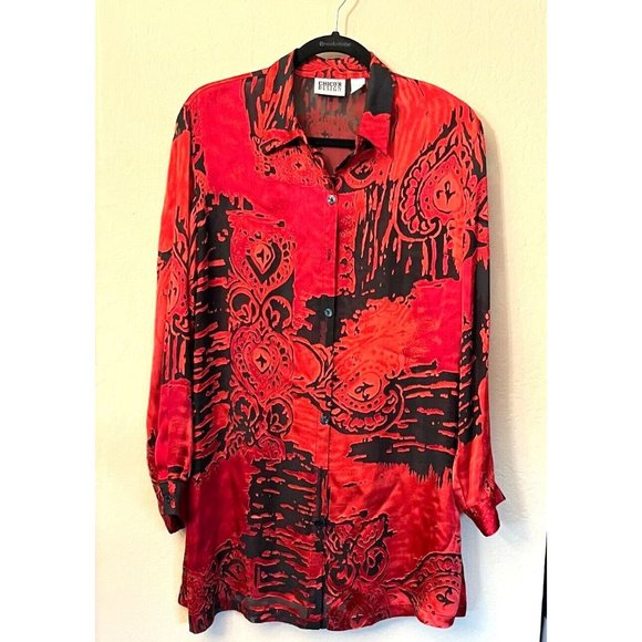 Chico's Design Sz 1 Red Black Floral Silk Top button Front Long Sleeve Split Hem - Picture 1 of 16
